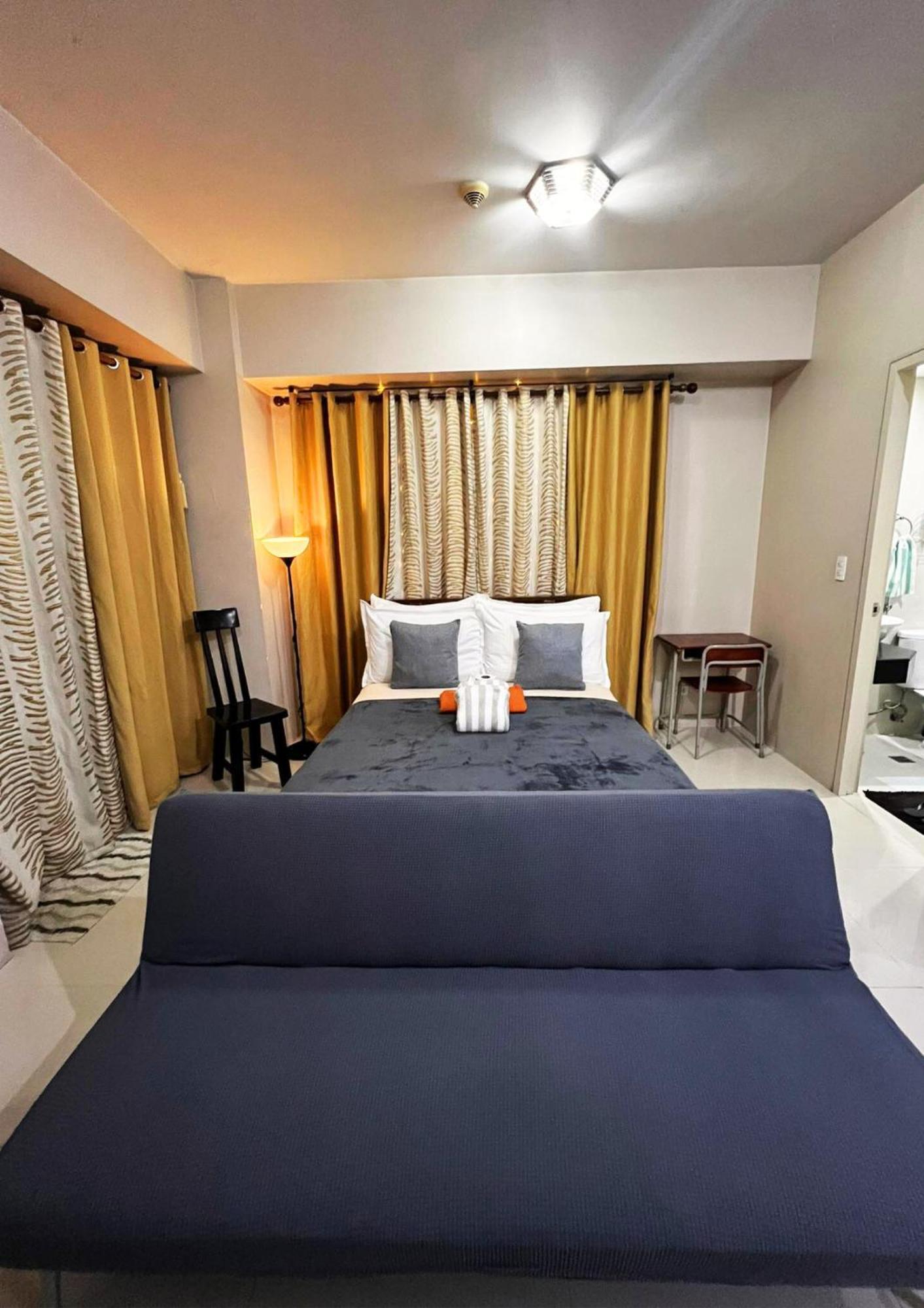 One Palm Tree Villas Condominium - Studio 7Th Fl With Balcony - Across Terminal 3 Airport Pasay Ngoại thất bức ảnh