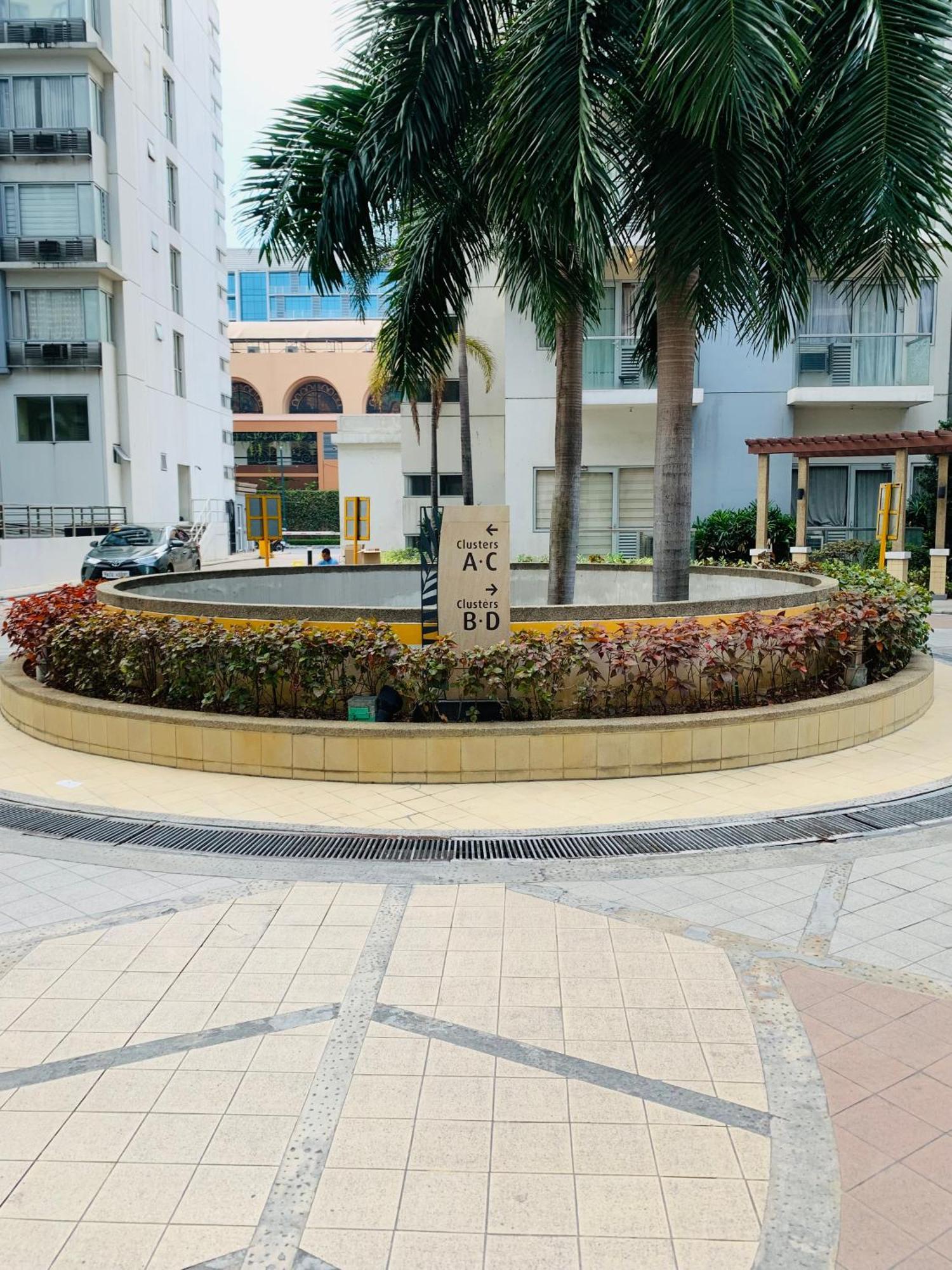 One Palm Tree Villas Condominium - Studio 7Th Fl With Balcony - Across Terminal 3 Airport Pasay Ngoại thất bức ảnh
