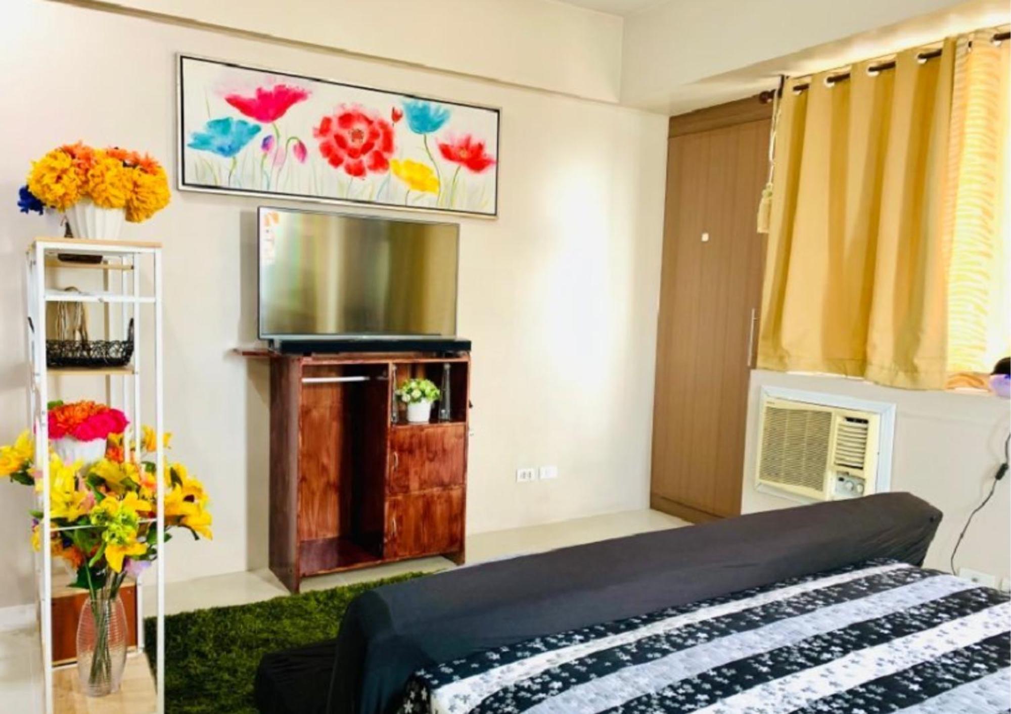 One Palm Tree Villas Condominium - Studio 7Th Fl With Balcony - Across Terminal 3 Airport Pasay Ngoại thất bức ảnh