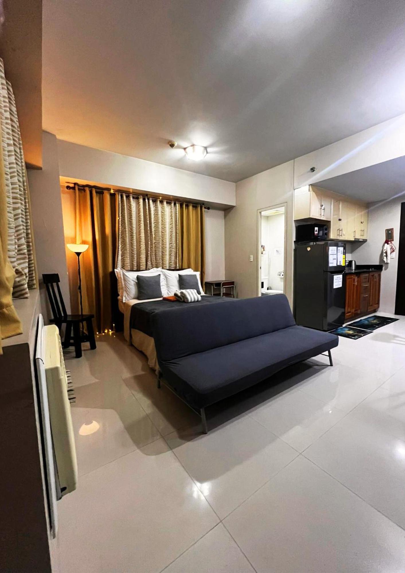 One Palm Tree Villas Condominium - Studio 7Th Fl With Balcony - Across Terminal 3 Airport Pasay Ngoại thất bức ảnh