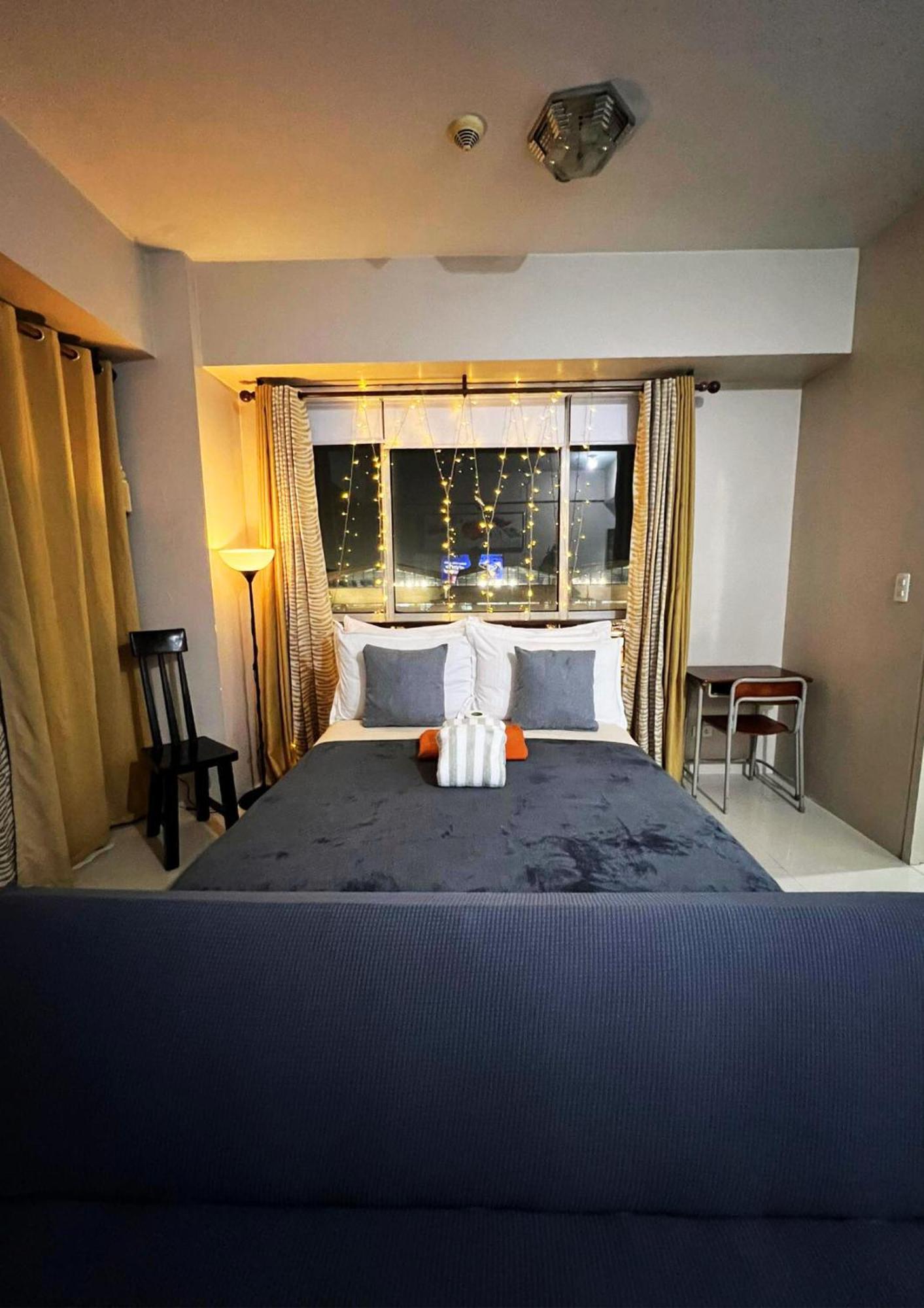 One Palm Tree Villas Condominium - Studio 7Th Fl With Balcony - Across Terminal 3 Airport Pasay Ngoại thất bức ảnh