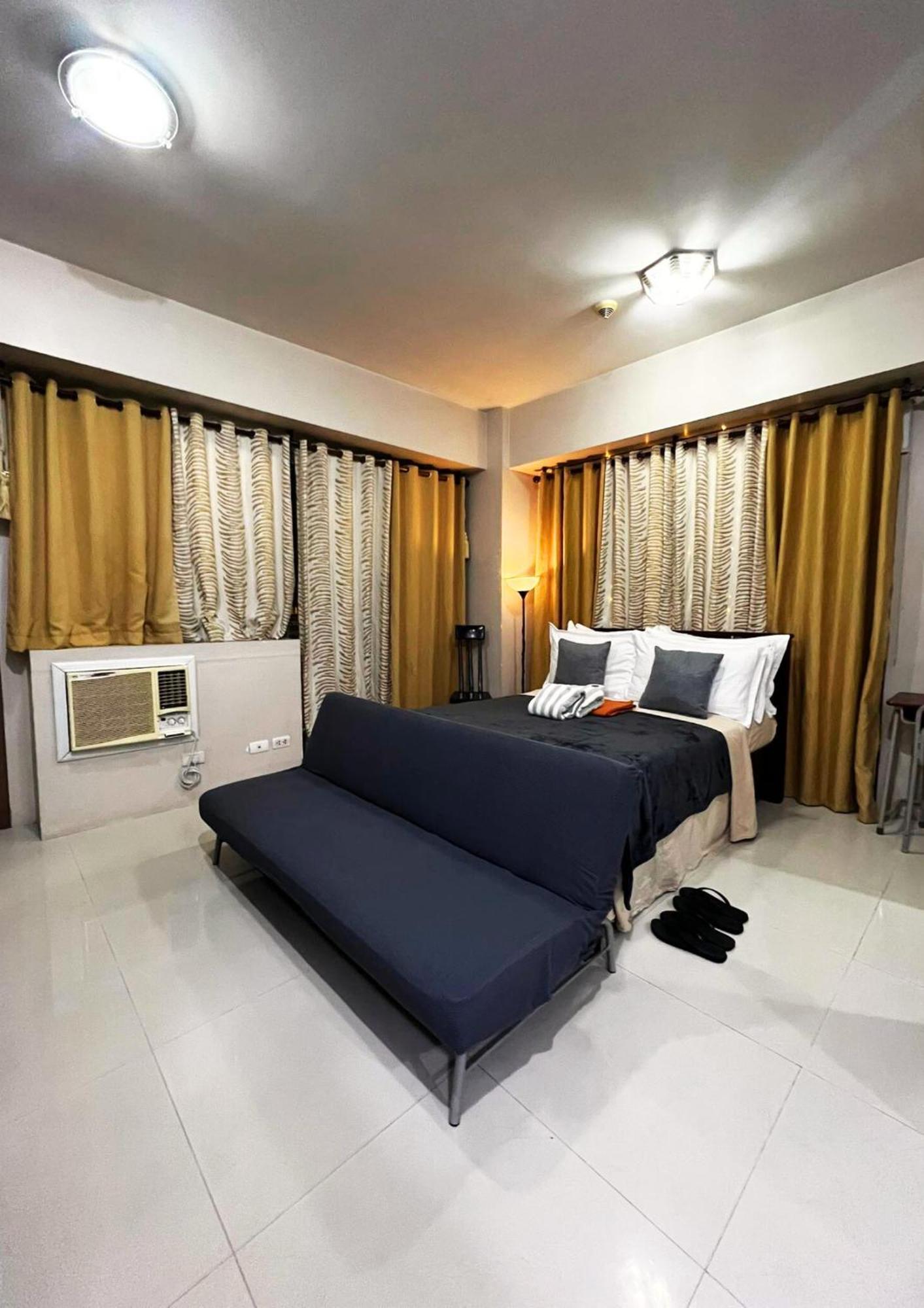 One Palm Tree Villas Condominium - Studio 7Th Fl With Balcony - Across Terminal 3 Airport Pasay Ngoại thất bức ảnh