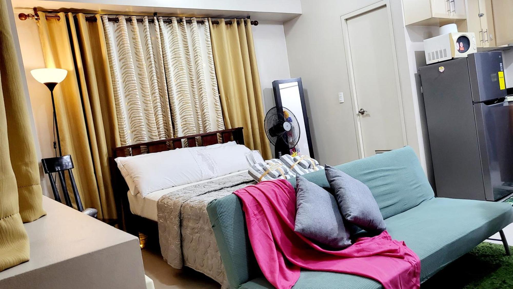 One Palm Tree Villas Condominium - Studio 7Th Fl With Balcony - Across Terminal 3 Airport Pasay Ngoại thất bức ảnh