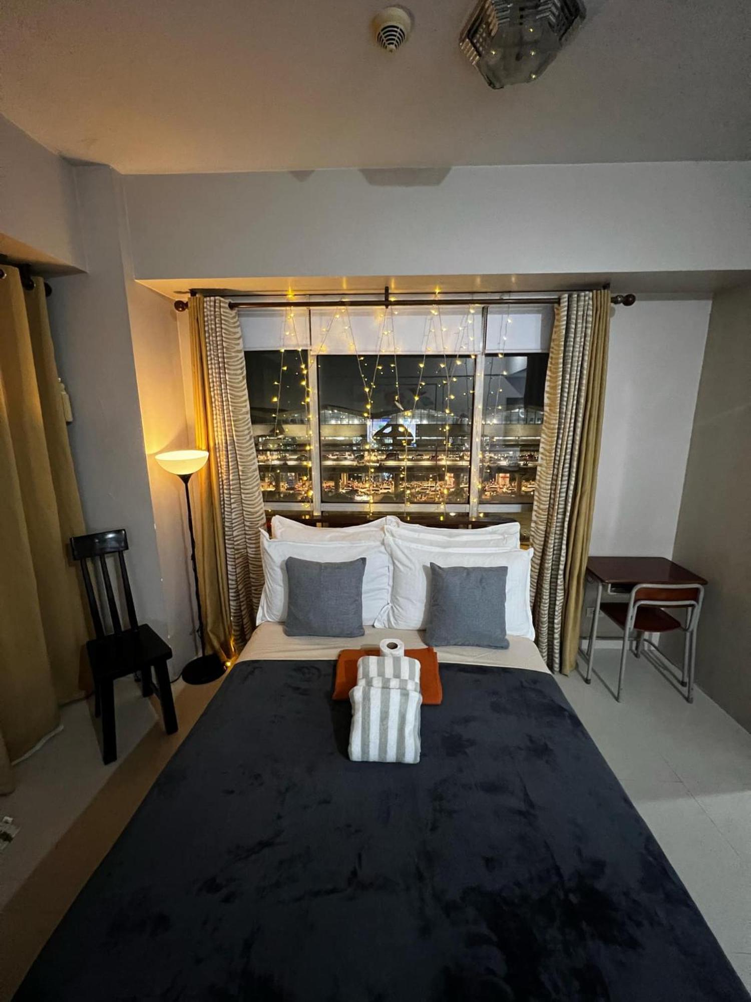 One Palm Tree Villas Condominium - Studio 7Th Fl With Balcony - Across Terminal 3 Airport Pasay Ngoại thất bức ảnh