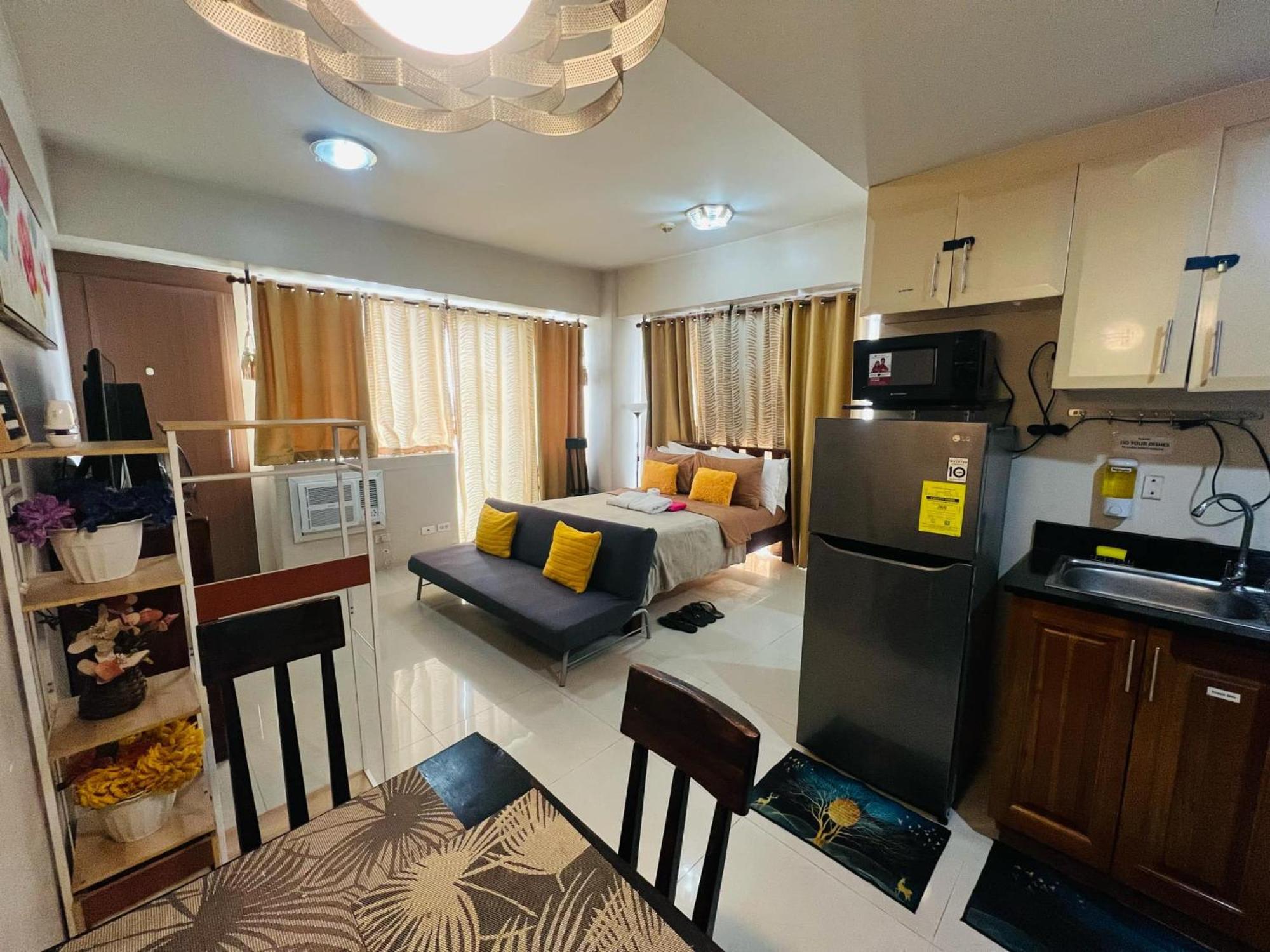 One Palm Tree Villas Condominium - Studio 7Th Fl With Balcony - Across Terminal 3 Airport Pasay Ngoại thất bức ảnh